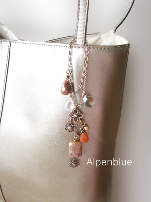 バックチャーム：レッドアベンチュリンとフロスト水晶、メノウ、スモーキークォーツ