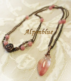 使用天然石：ストロベリークォーツ